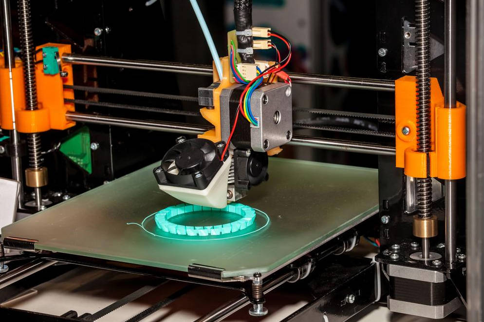 Prototipazione rapida negli Stati Uniti contro la Cina: velocità, costo e qualità rispetto